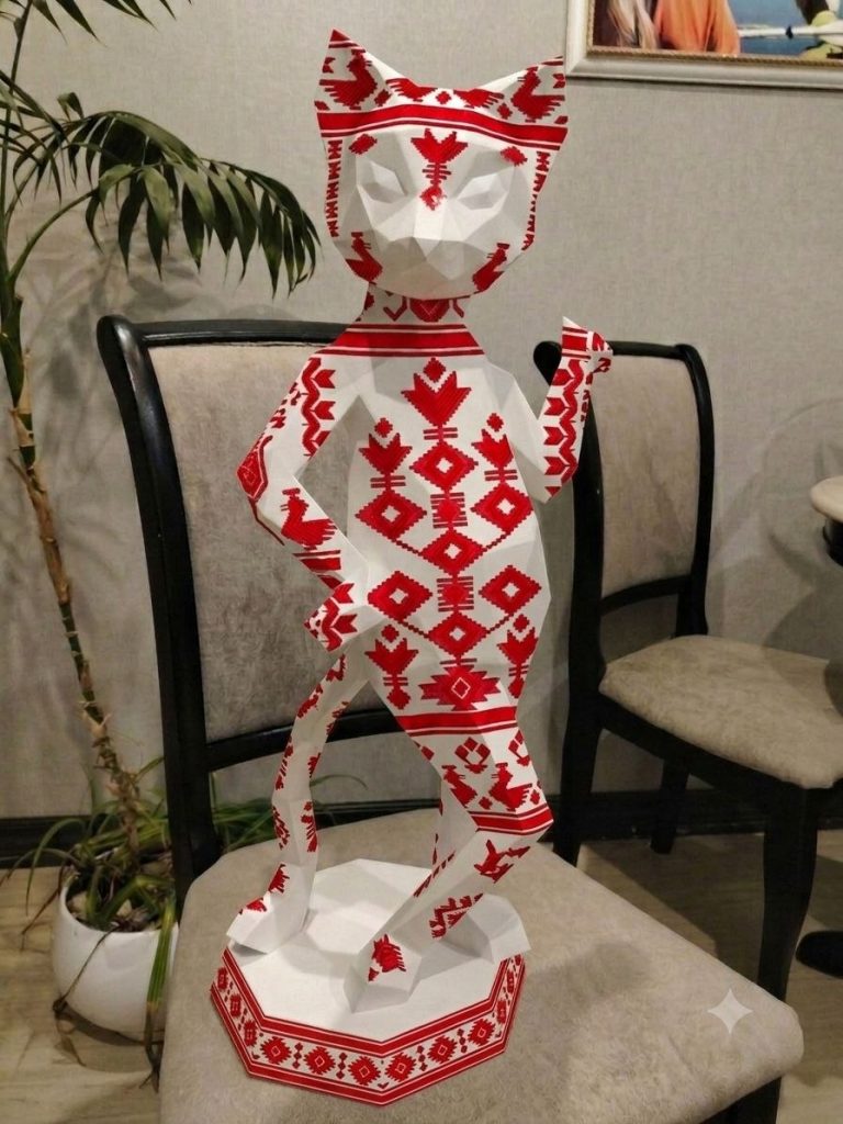 Кіт у вишиванці