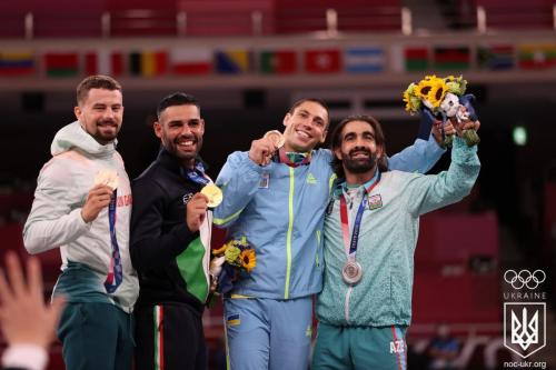 Karate_75_kg_awarding_ceremony_at_the_2020_Summer_Olympics